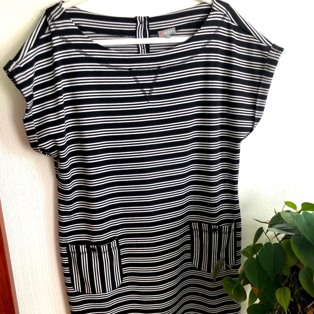 Talbots women’s dress size large.